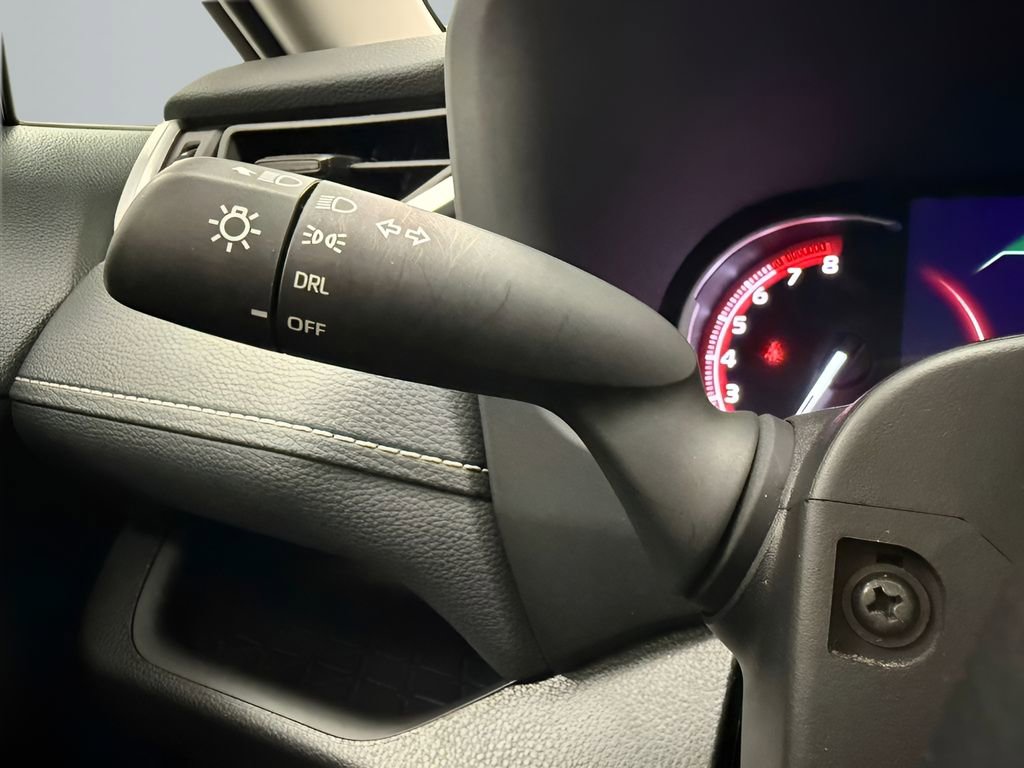 Used 2025 Toyota RAV4 LE image 19