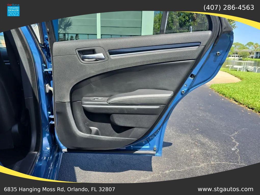 Used 2020 Chrysler 300 S w/ 300S Premium Group 2 RWD image 19