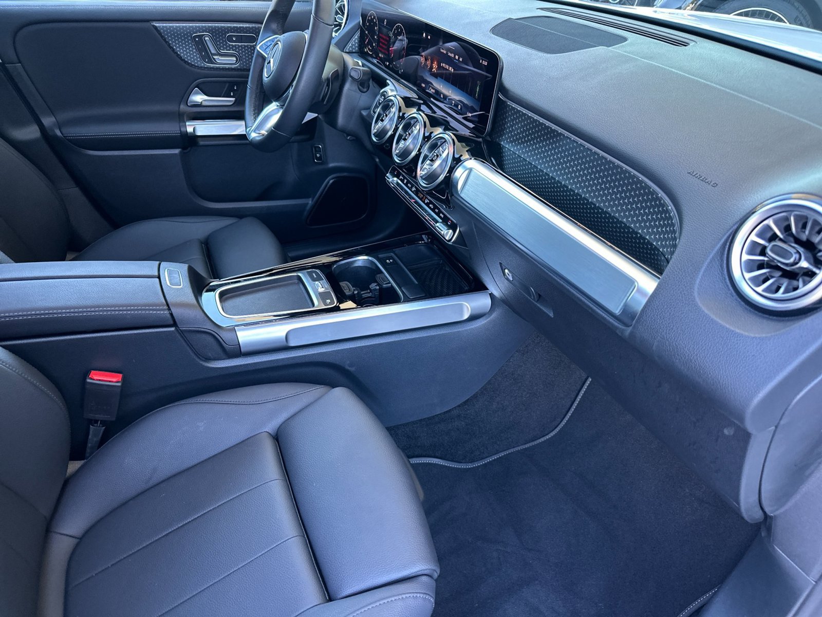 Certified 2026 Mercedes-Benz GLB 250 image 16