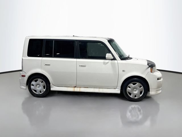 Used 2005 Scion xB FWD image 5