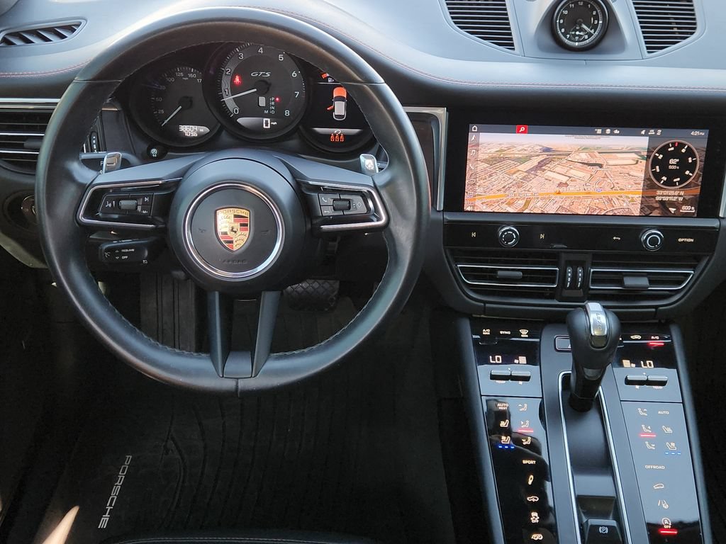 Used 2022 Porsche Macan GTS AWD/4WD image 25
