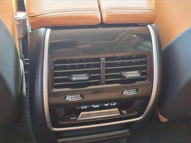 Used 2022 BMW X7 xDrive40i AWD/4WD image 16
