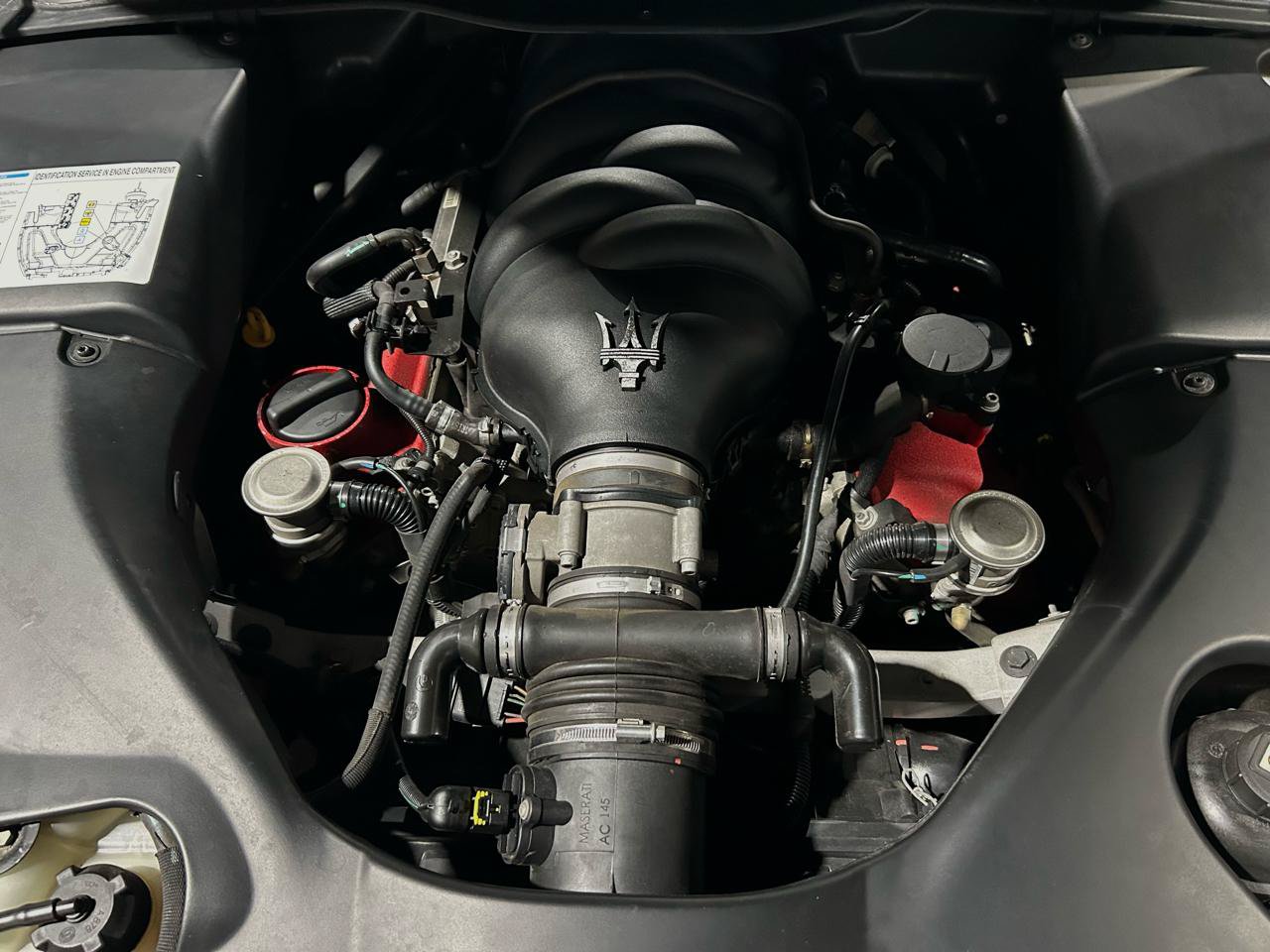 Used 2011 Maserati GranTurismo Convertible RWD image 16