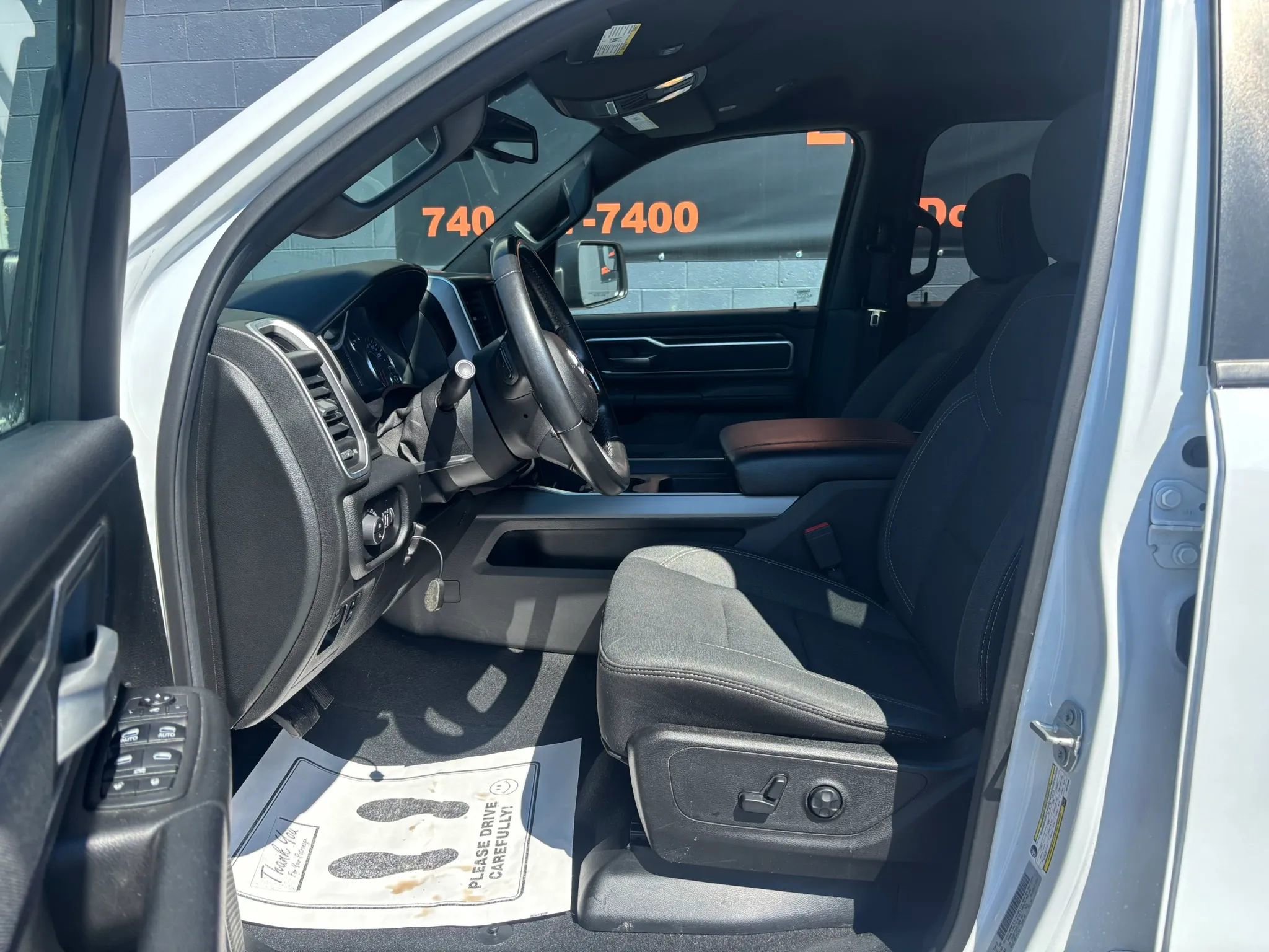 Used 2019 RAM 1500 Big Horn AWD/4WD image 18
