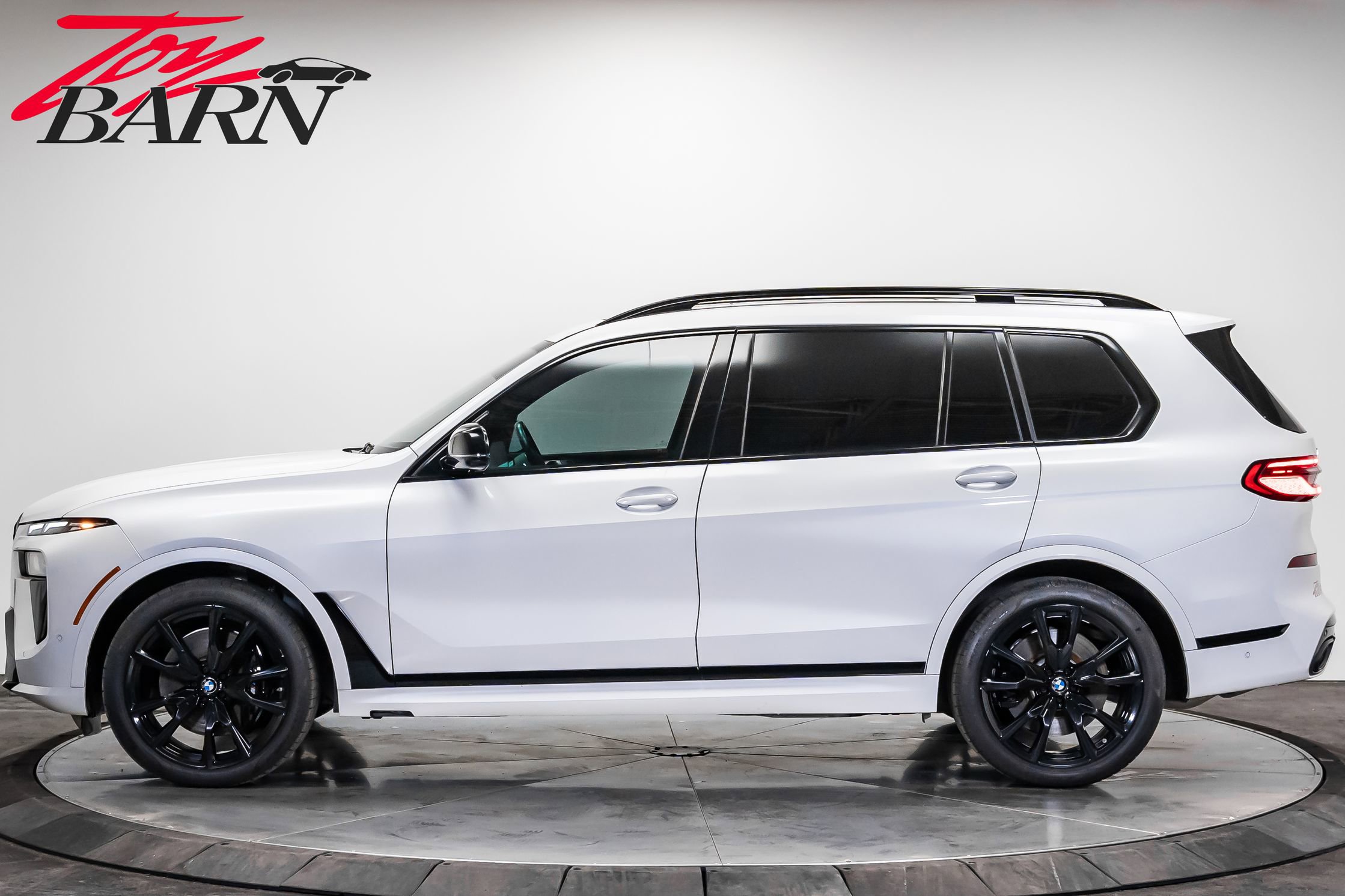 Used 2024 BMW X7 M60i w/ Executive Package video 2
