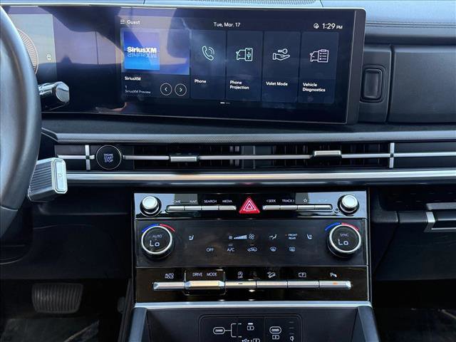 Used 2025 Hyundai Santa Fe SEL image 17