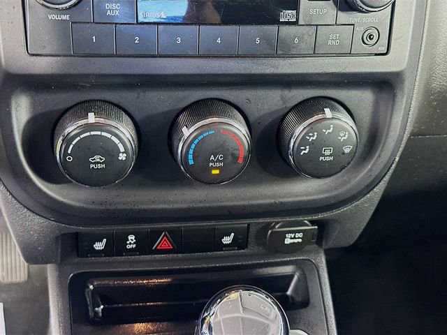 Used 2016 Jeep Patriot Latitude w/ Mopar Trailer Tow Group image 13