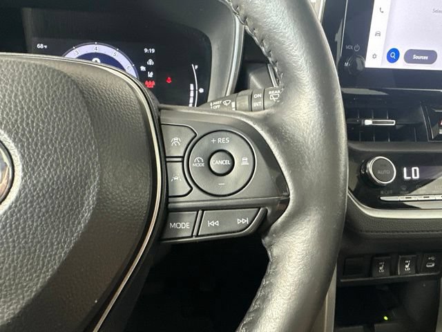 Used 2024 Toyota Corolla Cross XLE AWD/4WD image 20