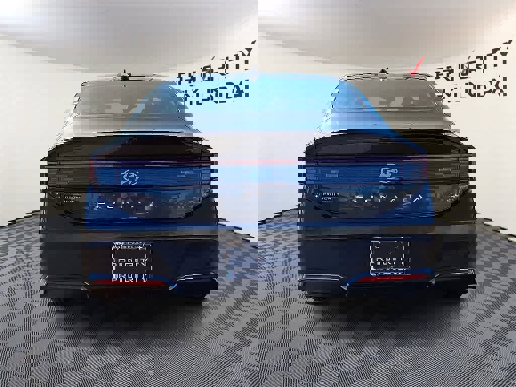 Certified 2025 Hyundai Sonata SE image 5