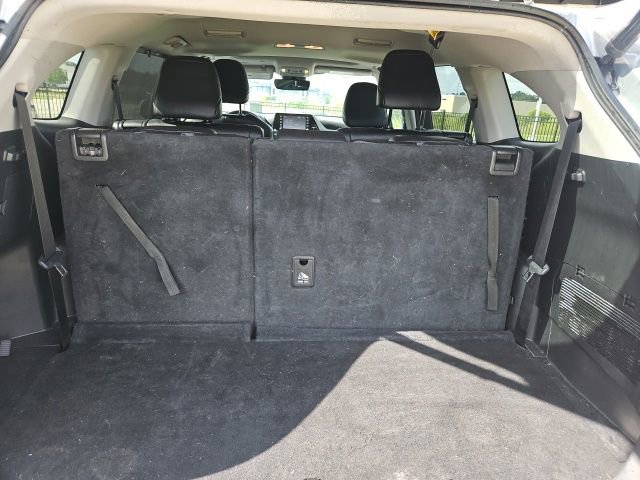 Used 2022 Toyota Highlander XLE FWD image 31