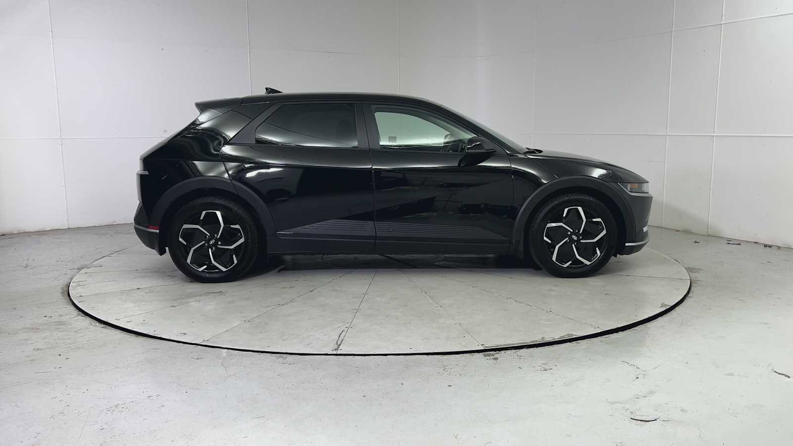 Used 2024 Hyundai Ioniq 5 SEL image 9