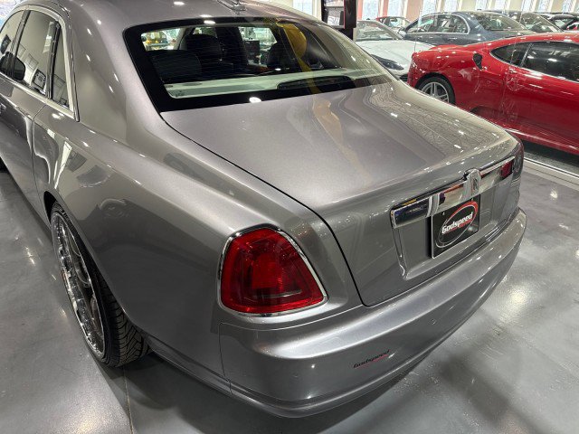 Used 2010 Rolls-Royce Ghost image 41