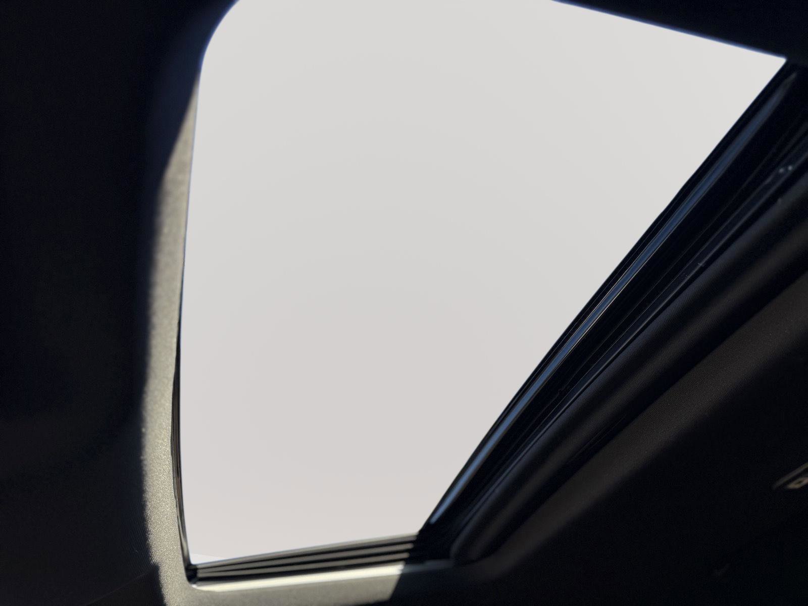 Used 2022 Chevrolet Silverado 1500 ZR2 w/ Technology Package image 20