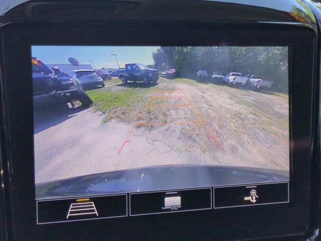 Used 2020 Chevrolet Traverse LT image 24