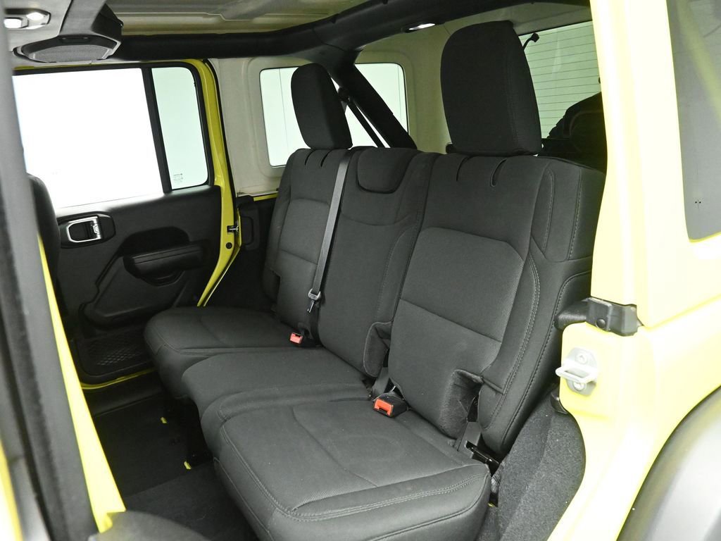 Used 2022 Jeep Wrangler Unlimited Sport AWD/4WD image 19