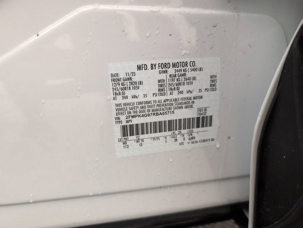 Used 2024 Ford Edge SE image 46