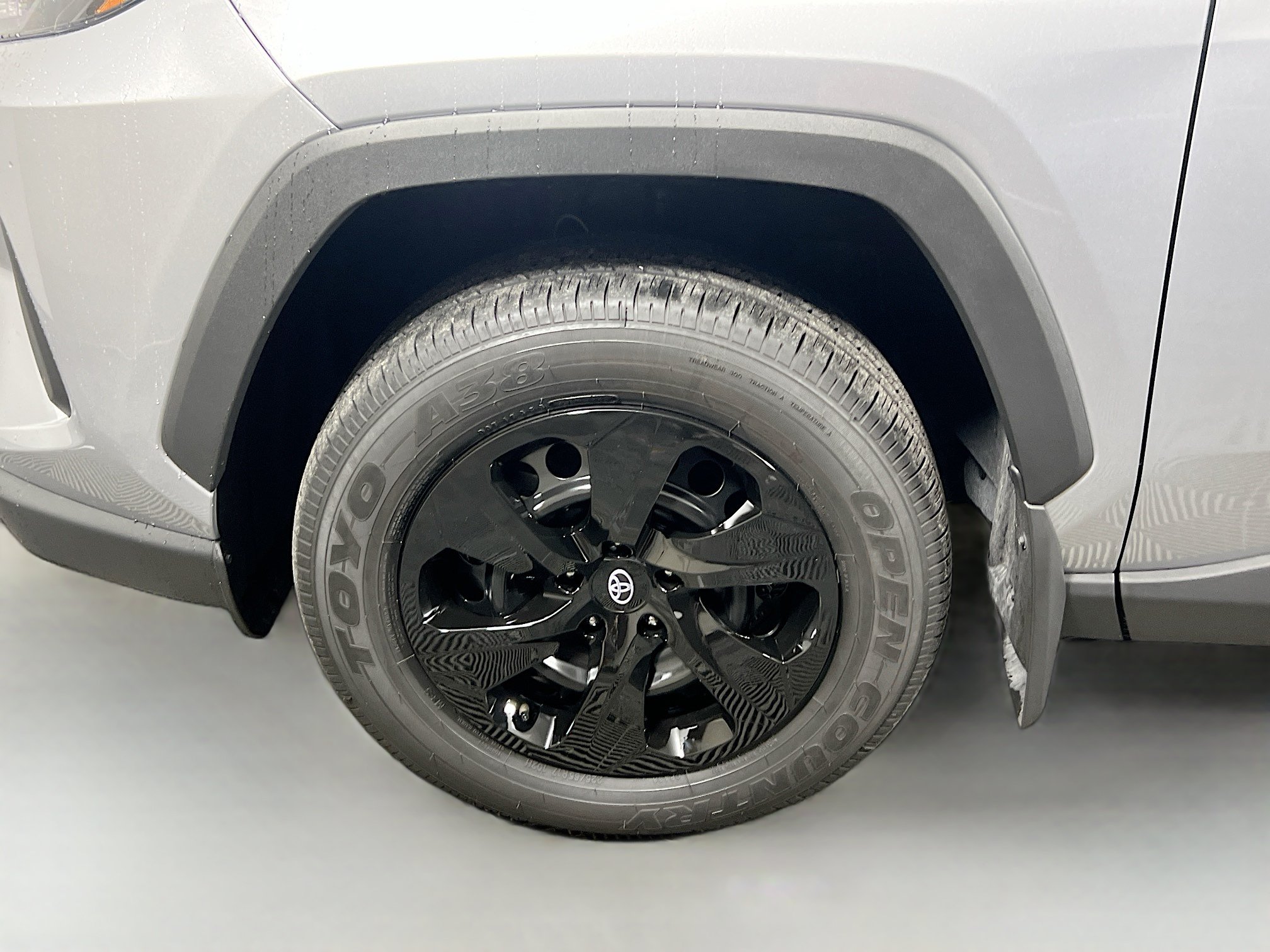 Used 2025 Toyota RAV4 LE FWD image 13