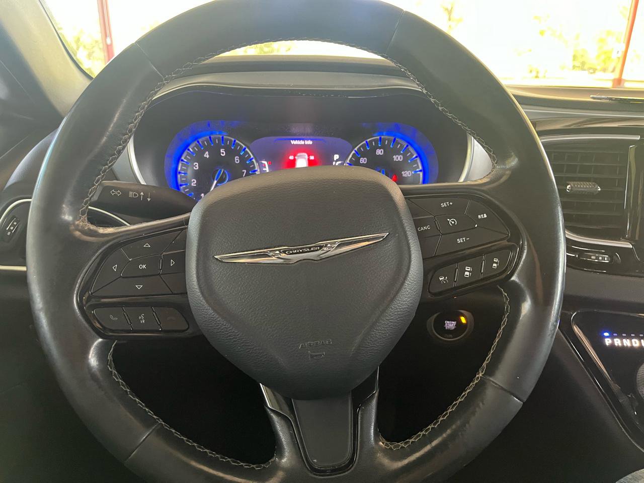 Used 2019 Chrysler Pacifica Touring Plus w/ Advanced Safetytec Group FWD image 15