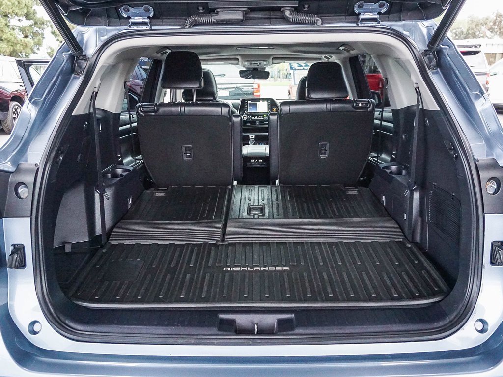 Used 2022 Toyota Highlander XLE image 25