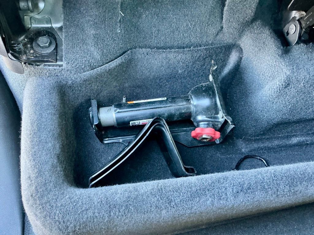 Used 2022 GMC Sierra 3500 Denali w/ Denali Ultimate Package image 27