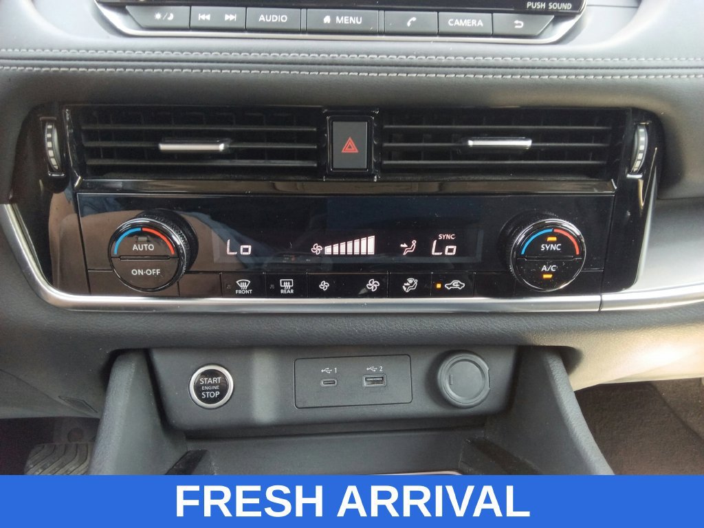 Used 2022 Nissan Rogue SV FWD image 28