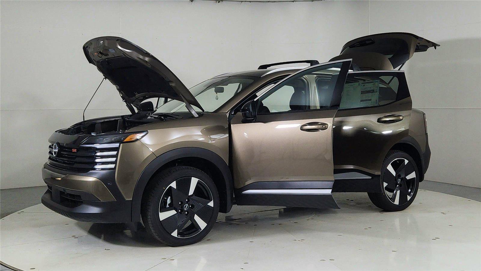 New 2026 Nissan Kicks SR w/ Cold Weather Package image 10