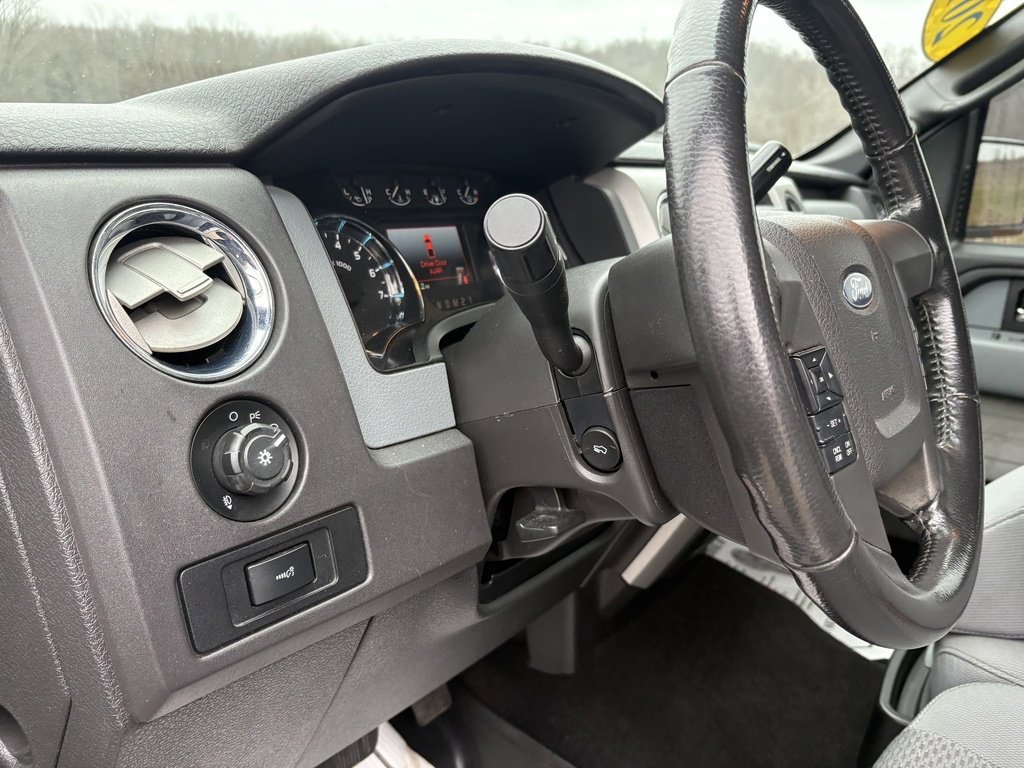 Used 2012 Ford F150 XLT w/ XLT Chrome Pkg image 33