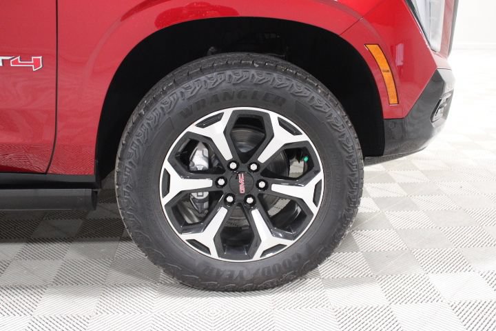 New 2026 GMC Yukon XL AT4 w/ AT4 Premium Plus Package AWD/4WD image 45