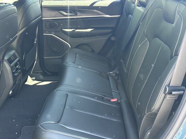 New 2026 Jeep Grand Cherokee Limited w/ Limited Altitude Package RWD image 21