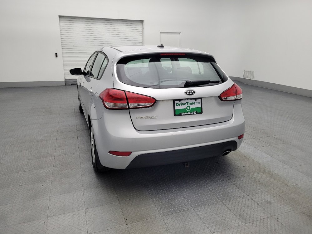 Used 2017 Kia Forte LX image 6