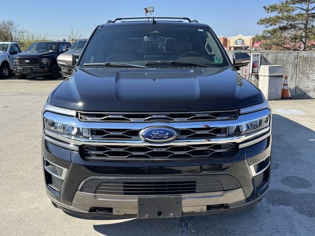 Used 2024 Ford Expedition King Ranch image 2