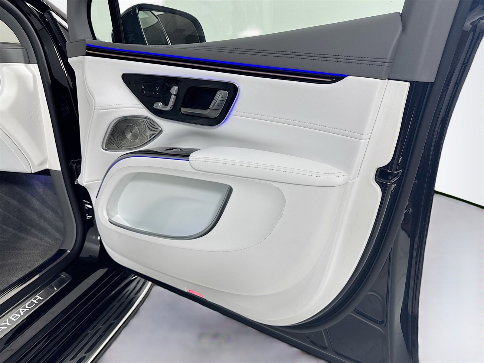 Used 2024 Mercedes-Benz Maybach EQS 680 Maybach EQS 680 image 29