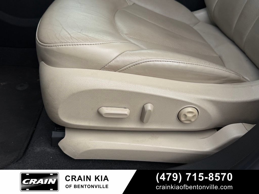 Used 2017 Buick Envision Essence FWD image 11
