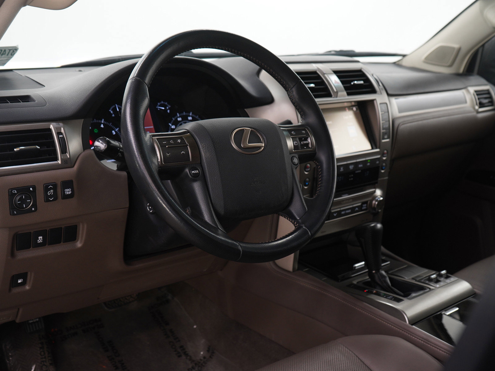 Used 2019 Lexus GX 460 image 24