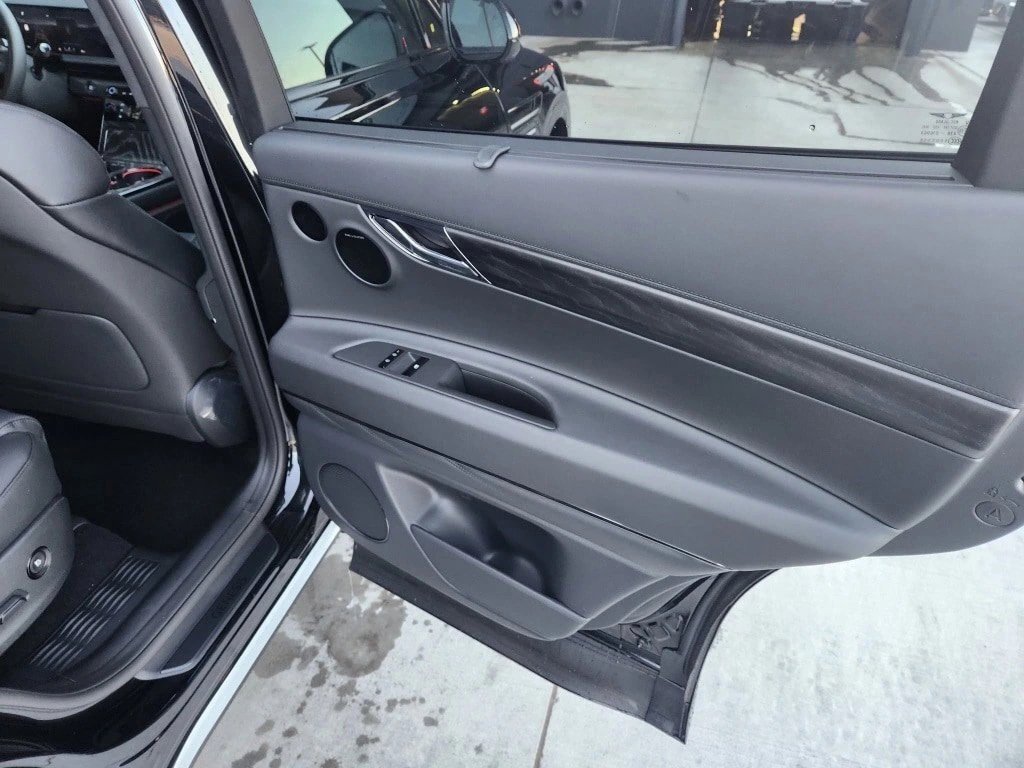 New 2026 Genesis GV80 3.5T e-SC image 12