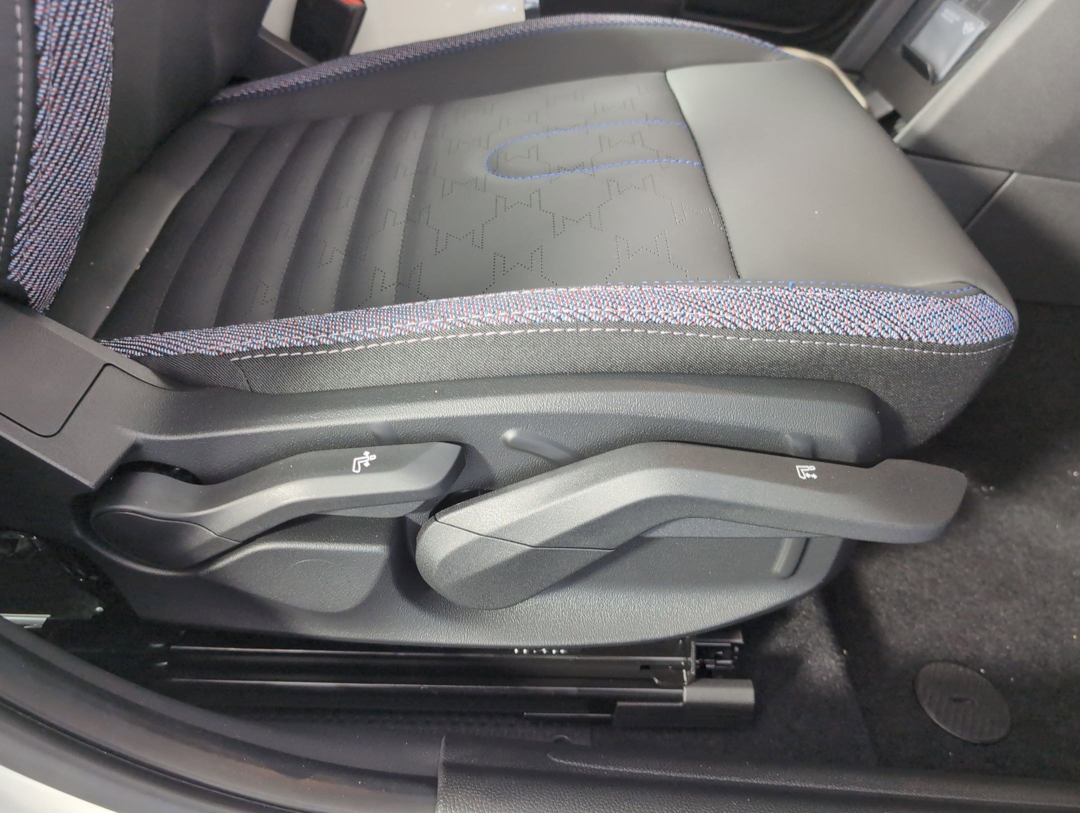 New 2026 MINI Cooper S image 31