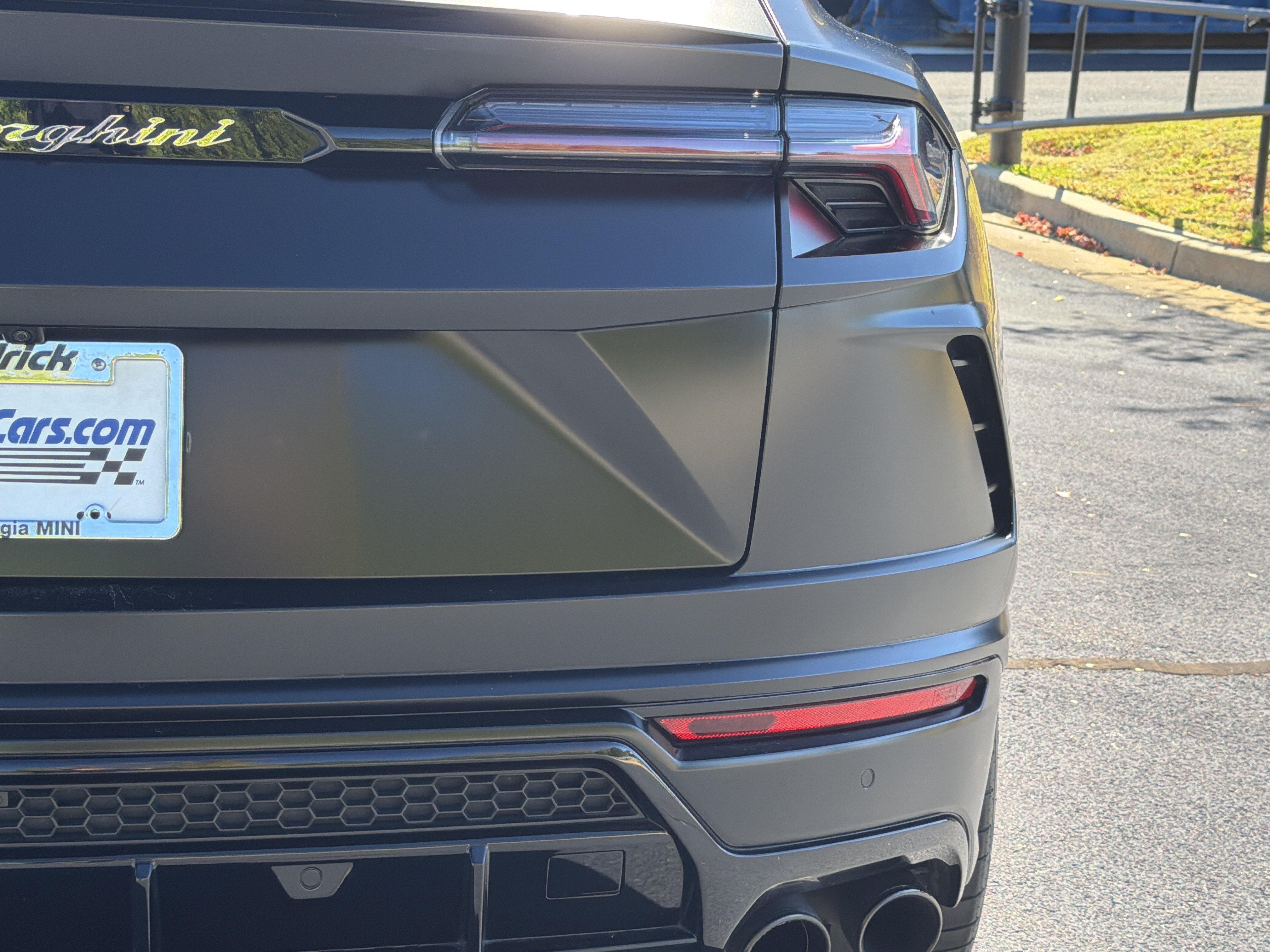 Used 2020 Lamborghini Urus AWD/4WD image 24