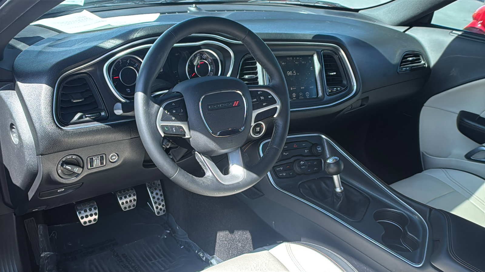 Used 2016 Dodge Challenger R/T Plus RWD image 17