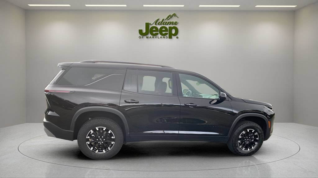 Used 2025 Chevrolet Traverse Z71 AWD/4WD image 10