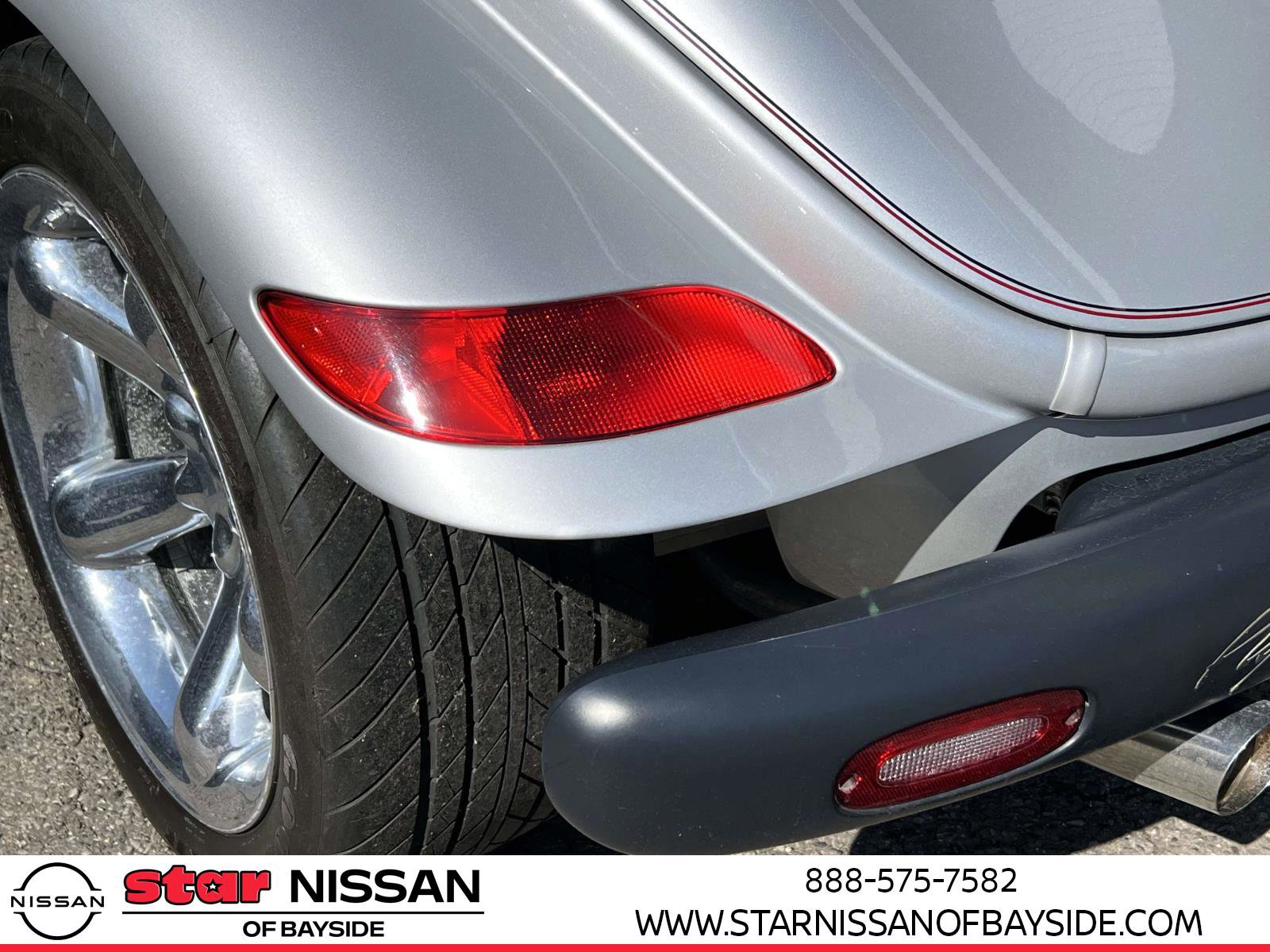 Used 2000 Plymouth Prowler image 10