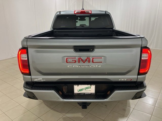 Used 2024 GMC Canyon AT4 w/ Technology Package image 4