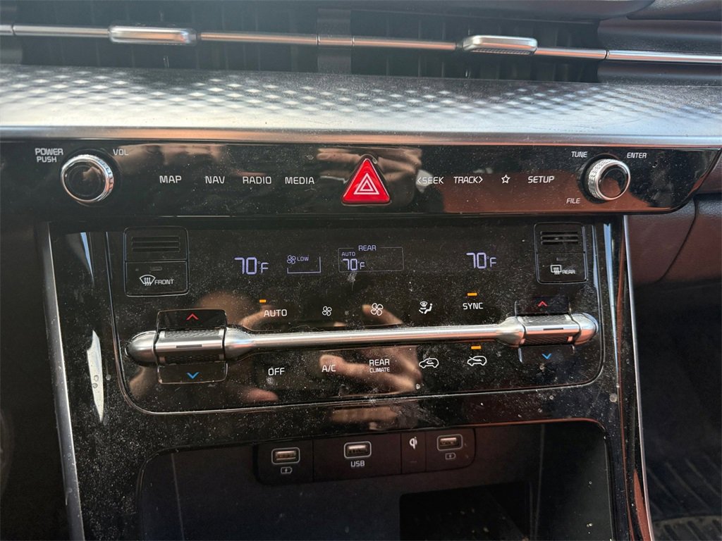 Certified 2023 Kia Carnival SX Prestige image 20