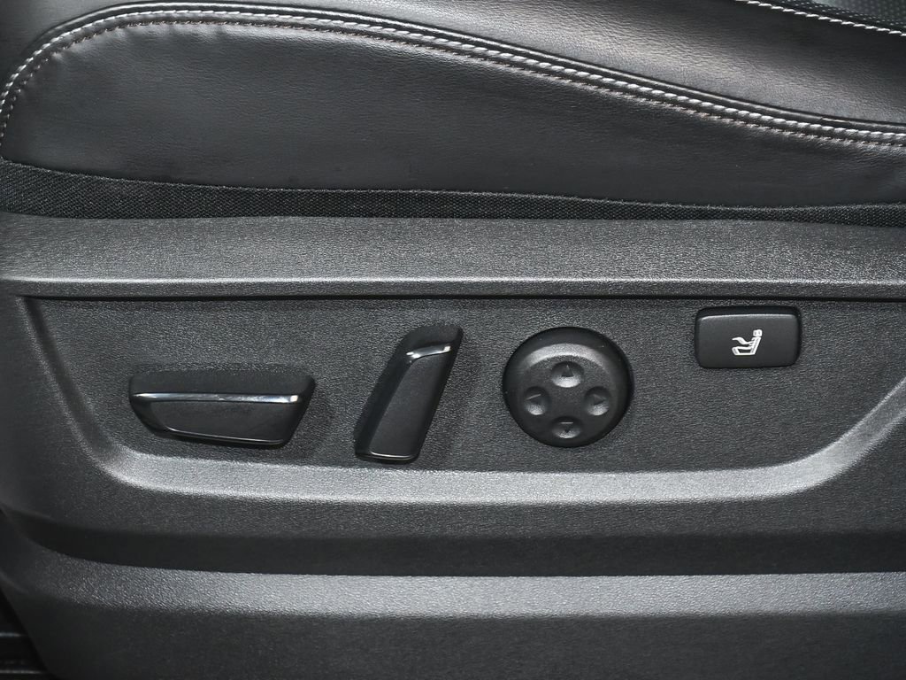 Used 2025 Nissan Armada Platinum Reserve AWD/4WD image 49