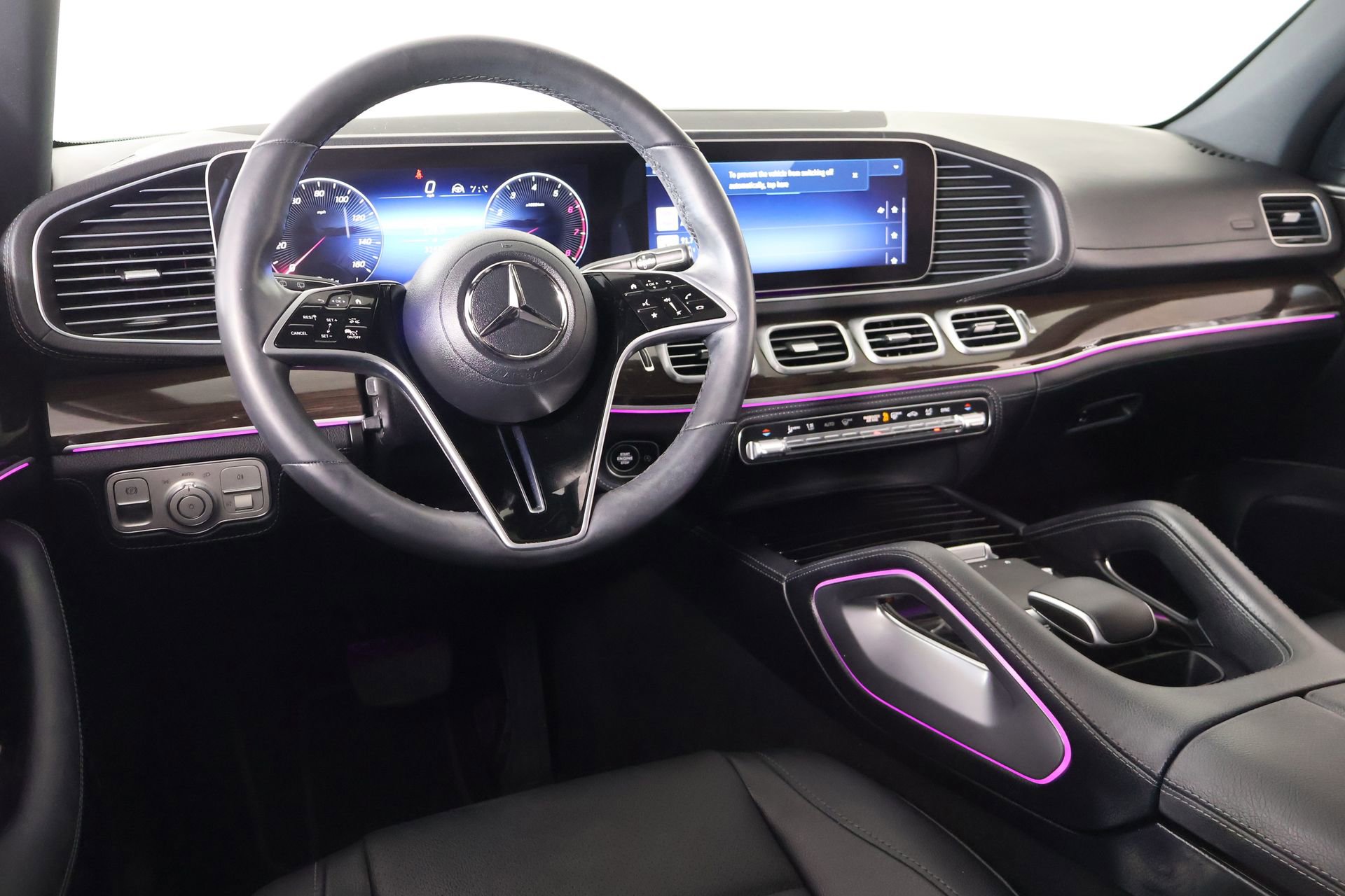 Used 2024 Mercedes-Benz GLE 450 4MATIC image 2