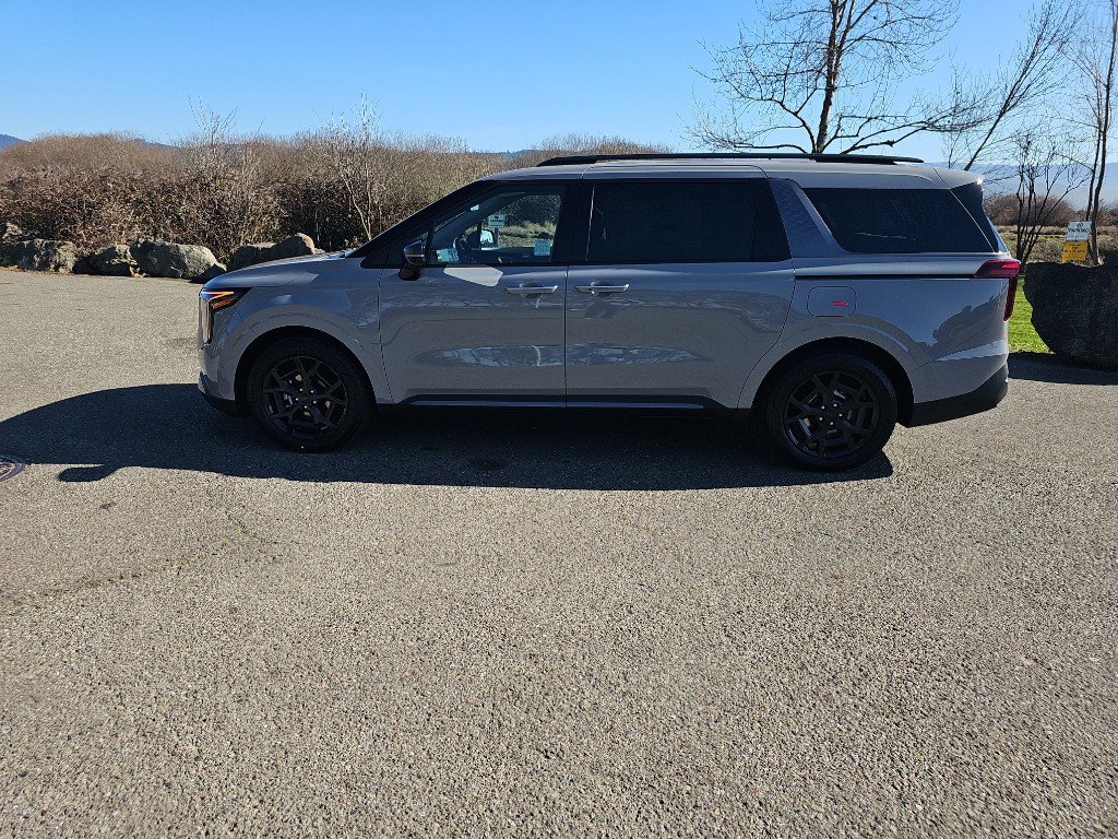 New 2026 Kia Carnival SX Prestige FWD image 2