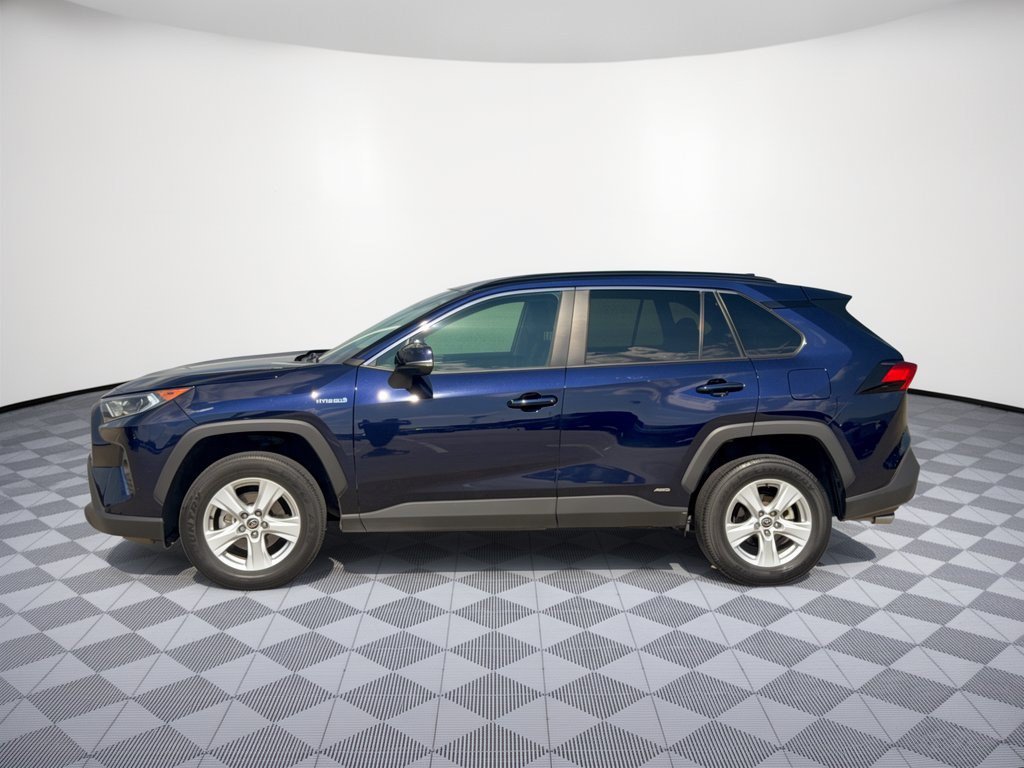 Used 2021 Toyota RAV4 XLE w/ Convenience Package AWD/4WD image 2