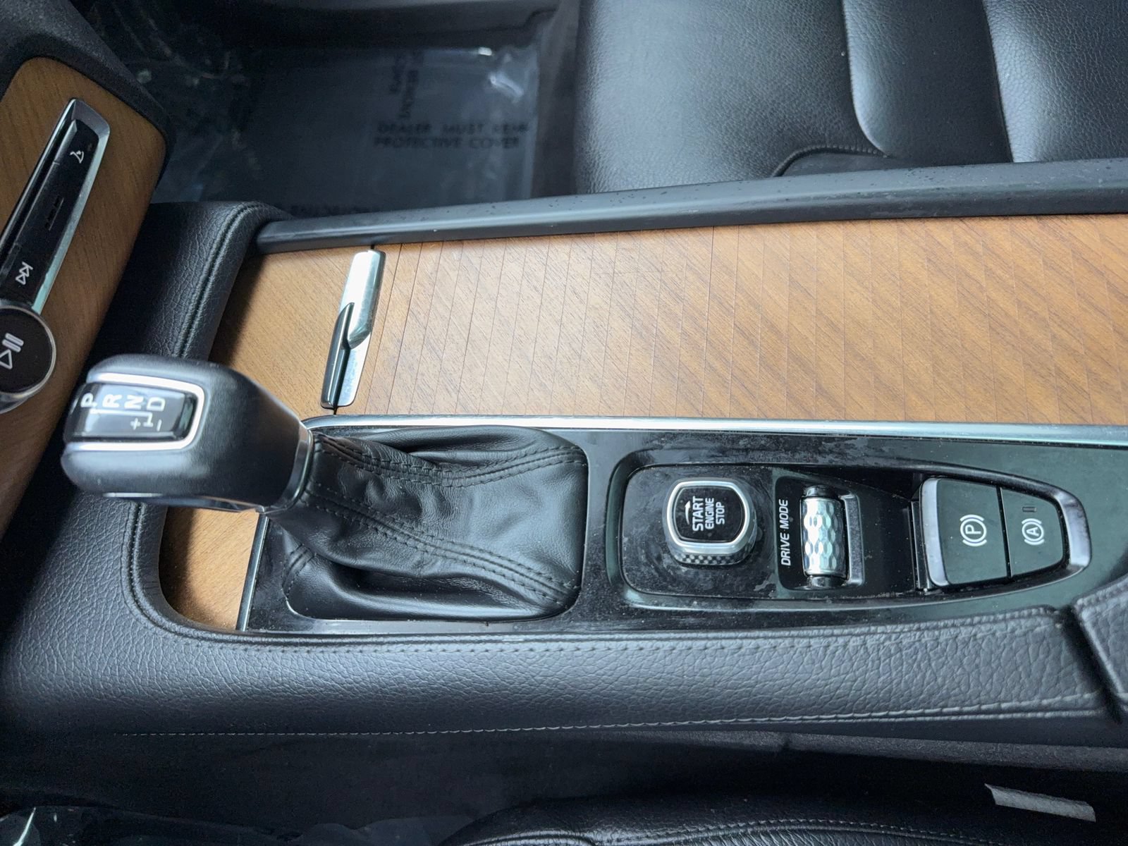 Used 2021 Volvo XC90 T6 Momentum w/ Advanced Package AWD/4WD image 30