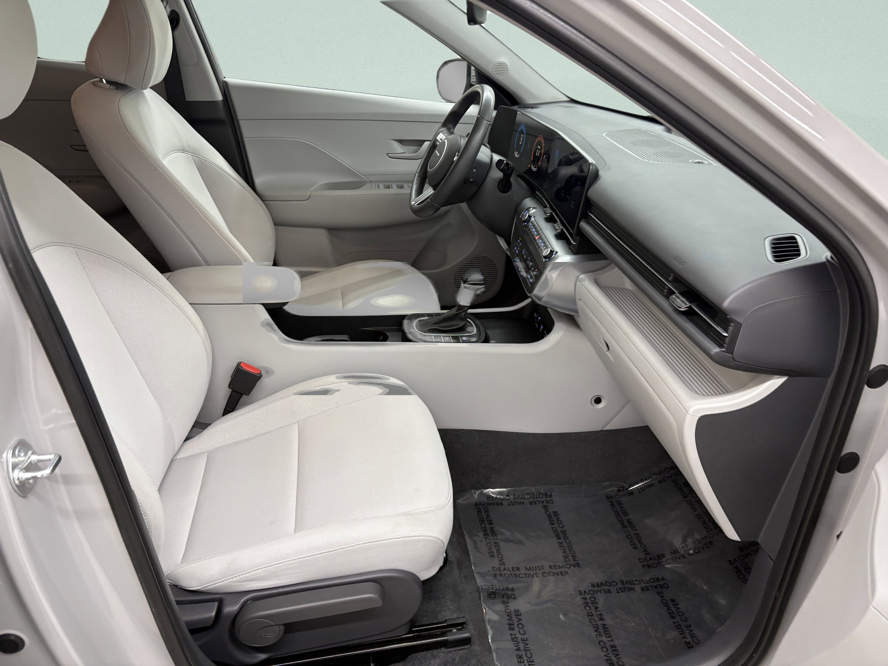 Used 2025 Hyundai Kona SEL image 23