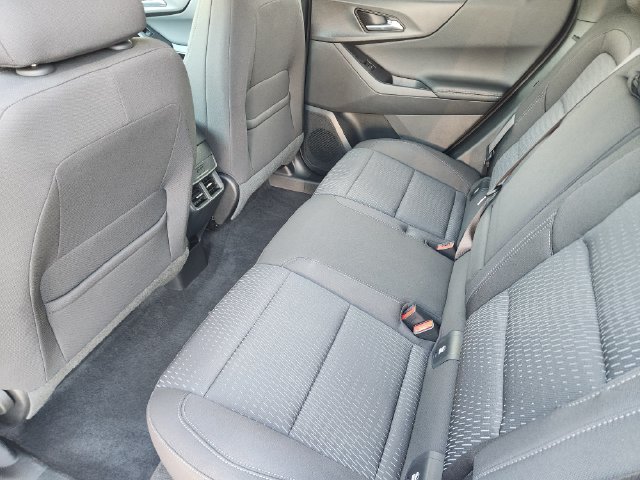 Used 2026 Chevrolet Equinox LT FWD image 29
