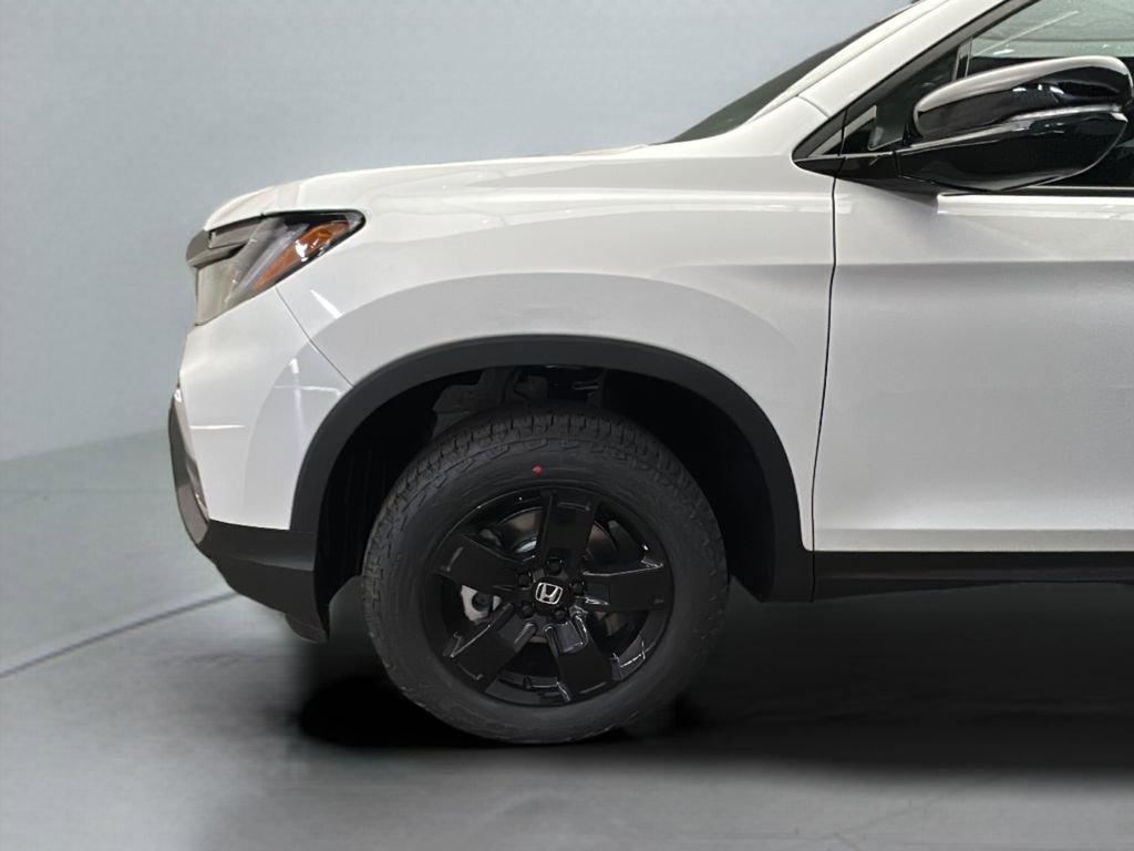 New 2026 Honda Ridgeline Black Edition image 2